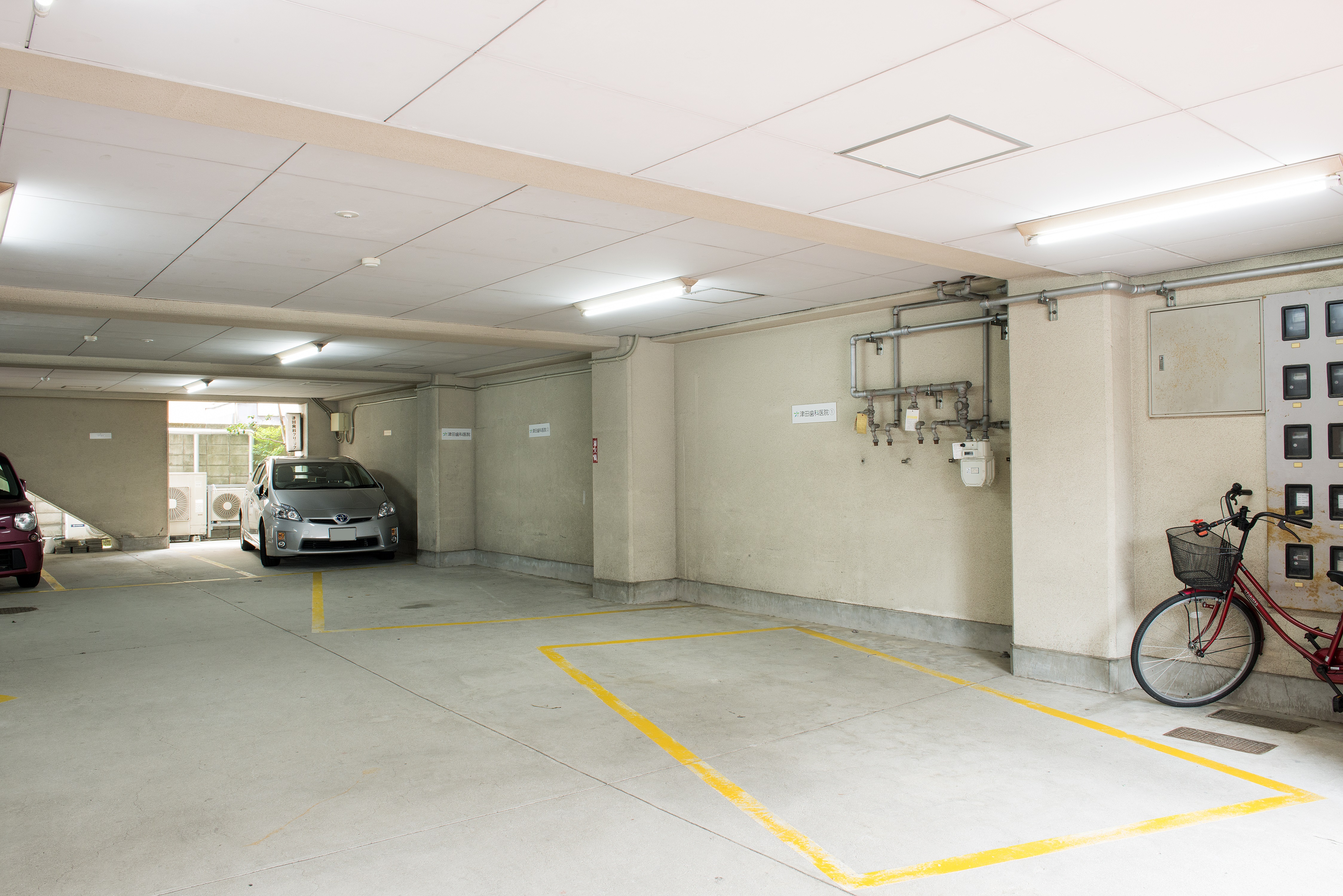 お車でご来院の方